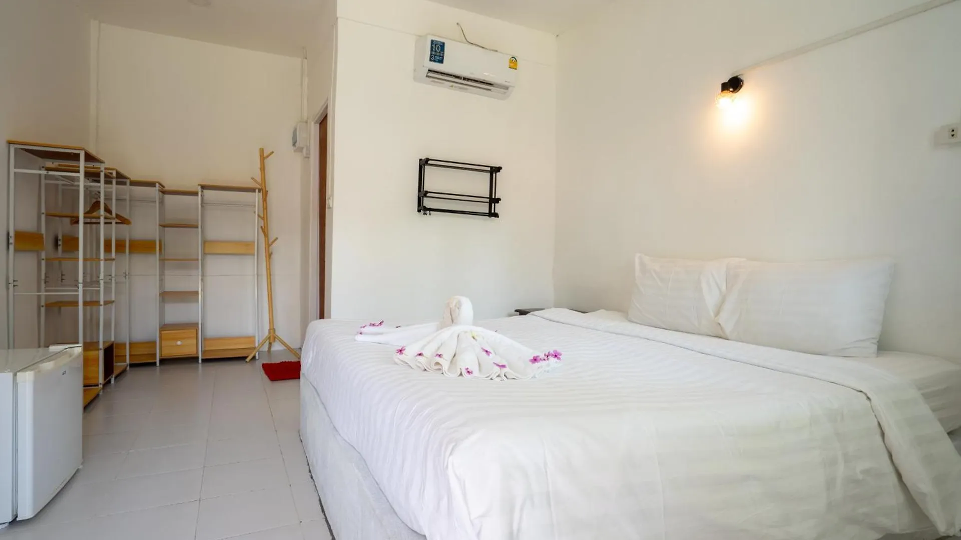Isara Lanta Beach Resort Koh Lanta 2*,