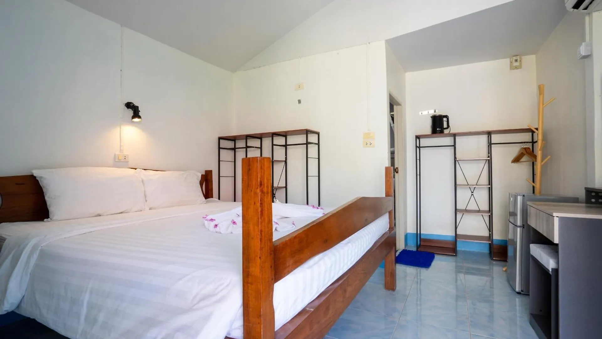Isara Lanta Beach Resort Koh Lanta 2*,  Thailand