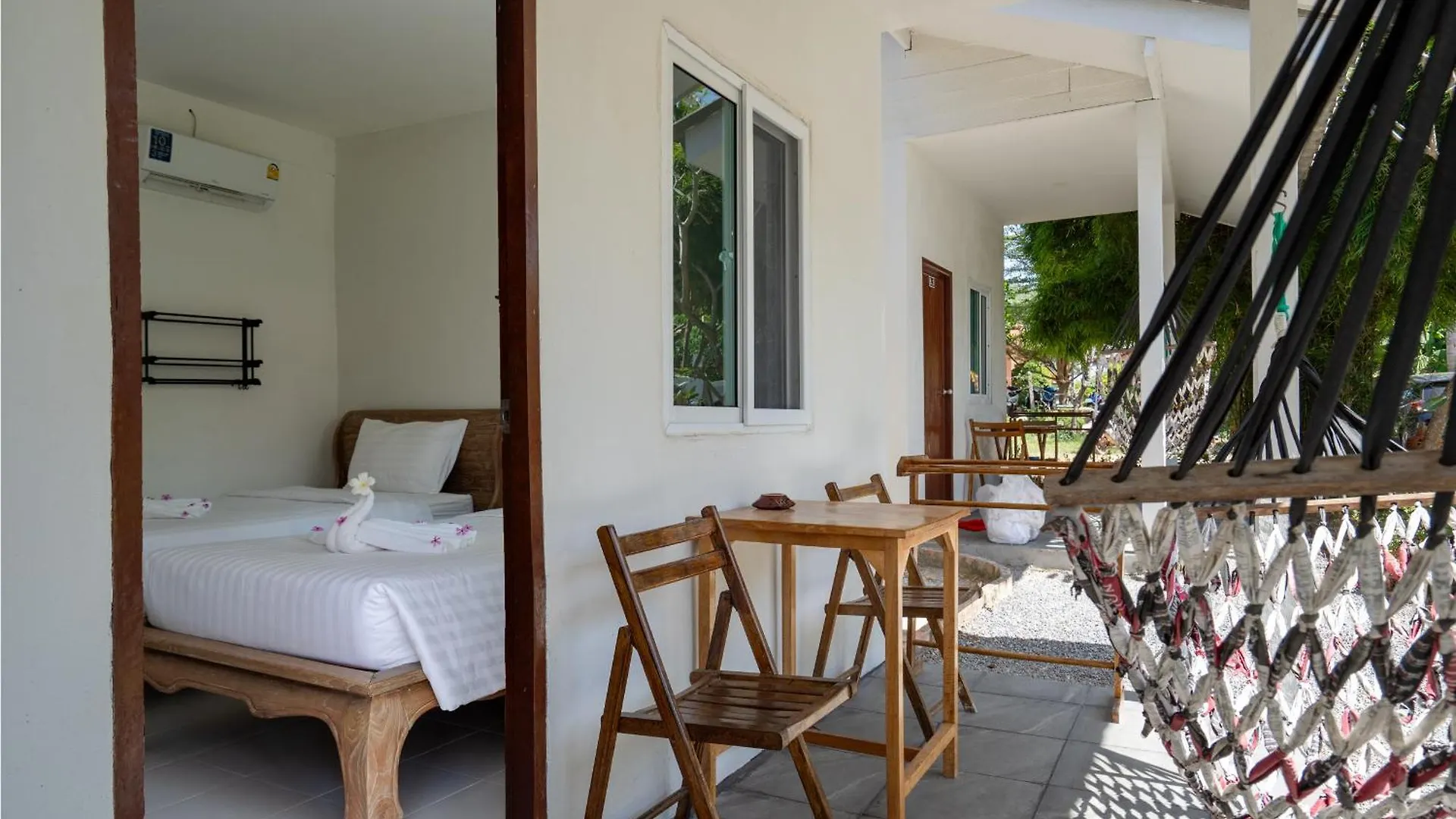 Isara Lanta Beach Resort Koh Lanta