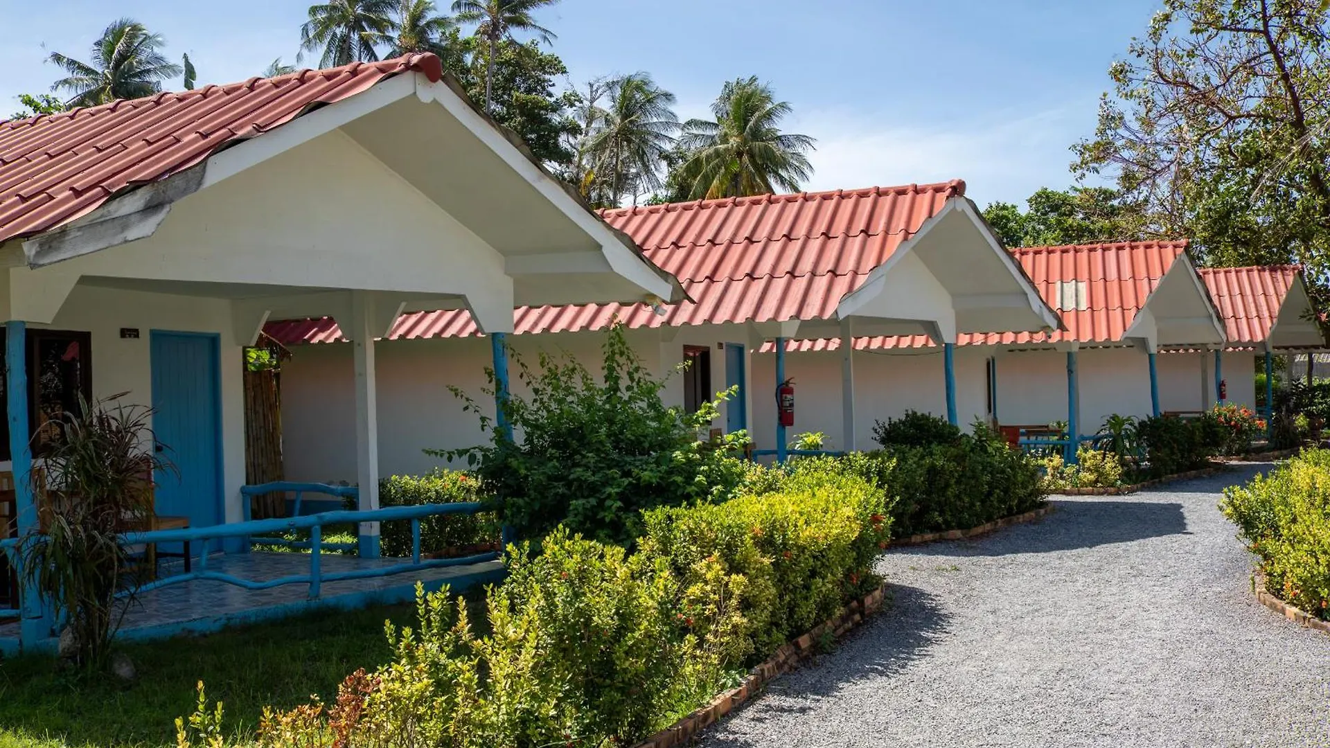 Isara Lanta Beach Resort Koh Lanta