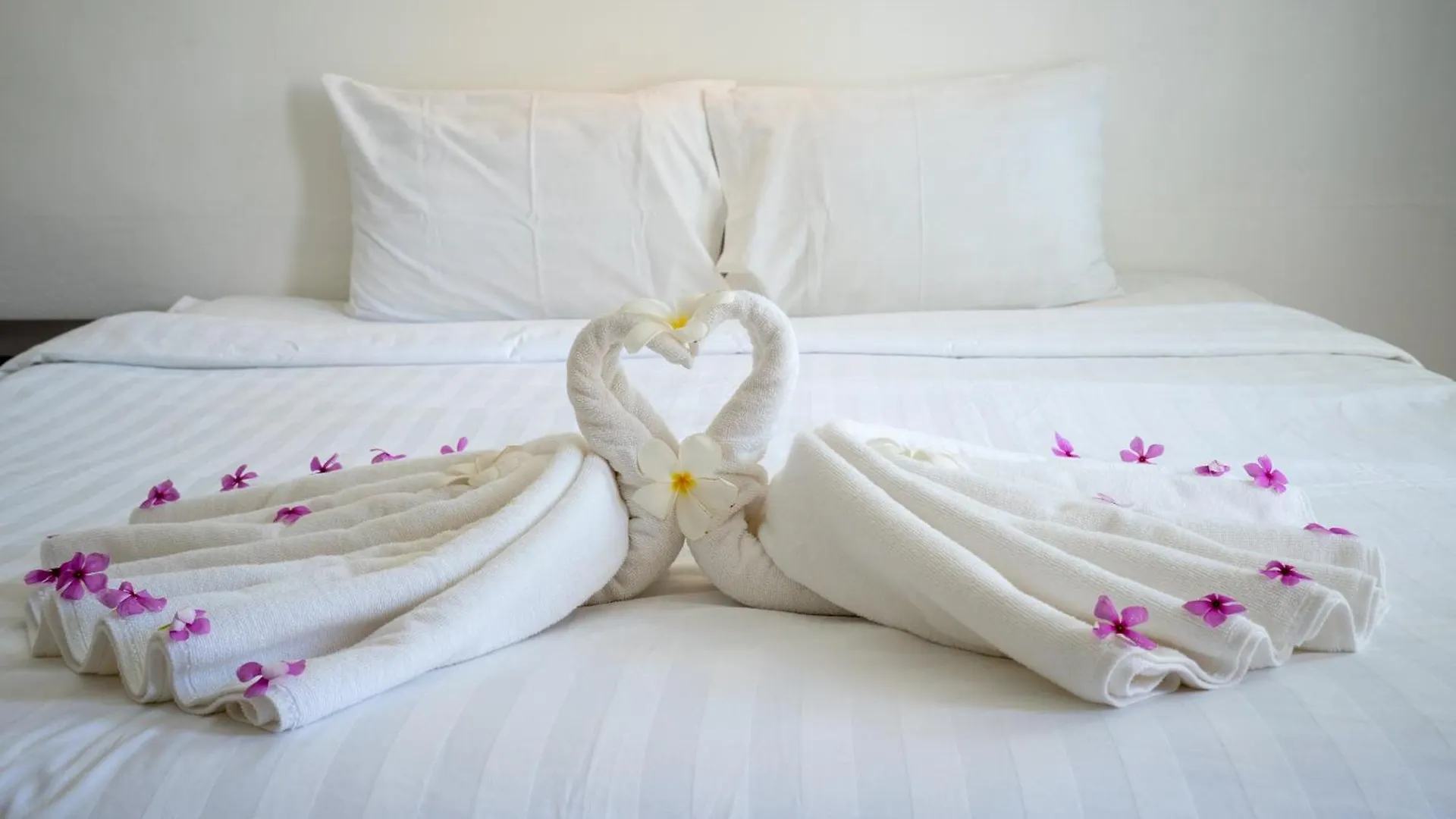 Isara Lanta Beach Resort Koh Lanta Thailand