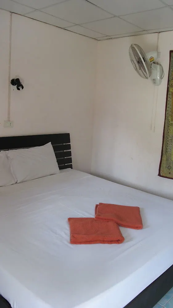 **  Isara Lanta Beach Resort Koh Lanta Thailand