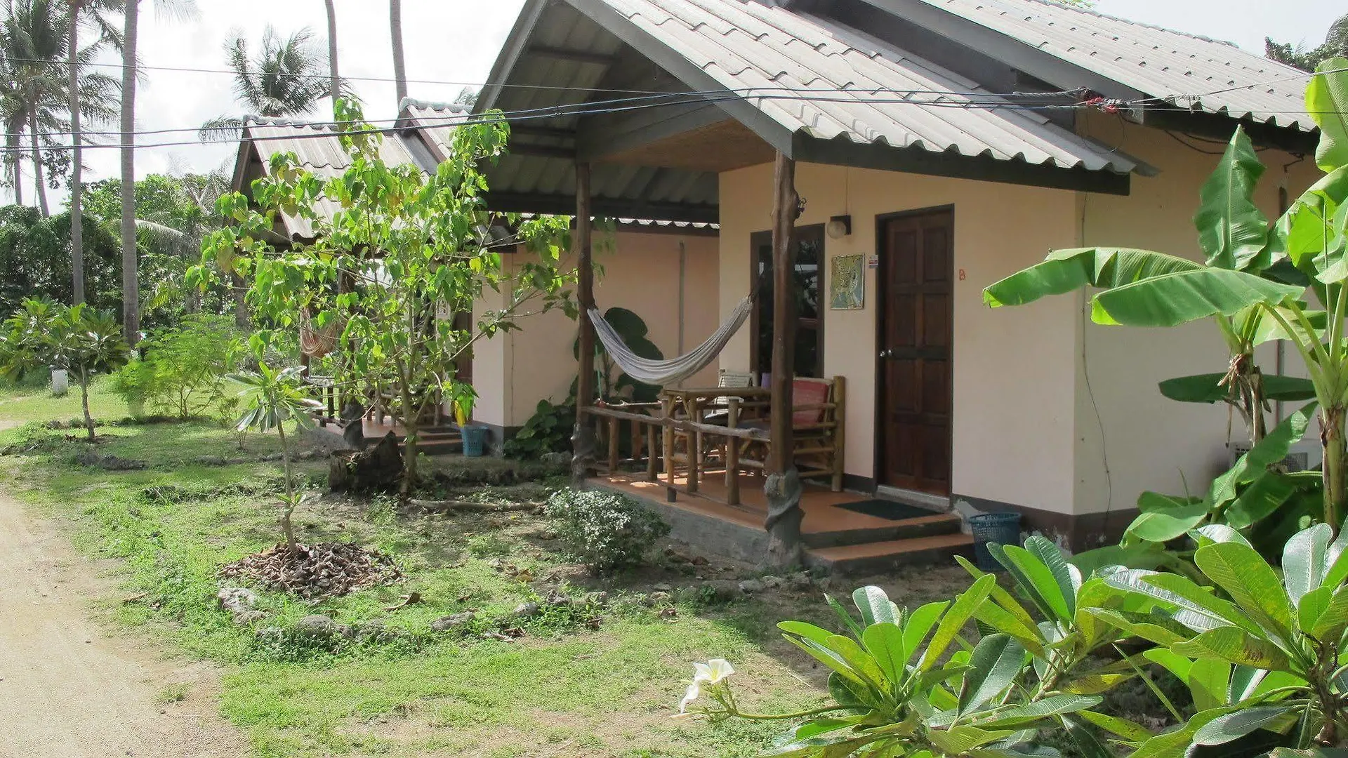Isara Lanta Beach Resort Koh Lanta