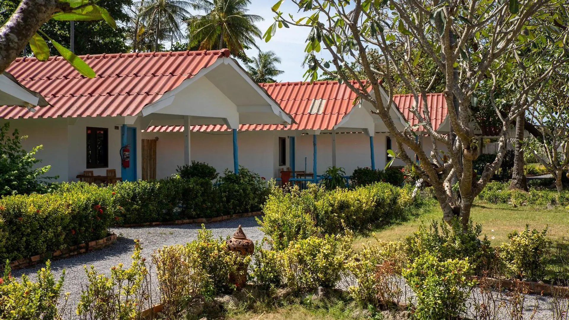 Isara Lanta Beach Resort Ко-Ланта 2*,  Таиланд