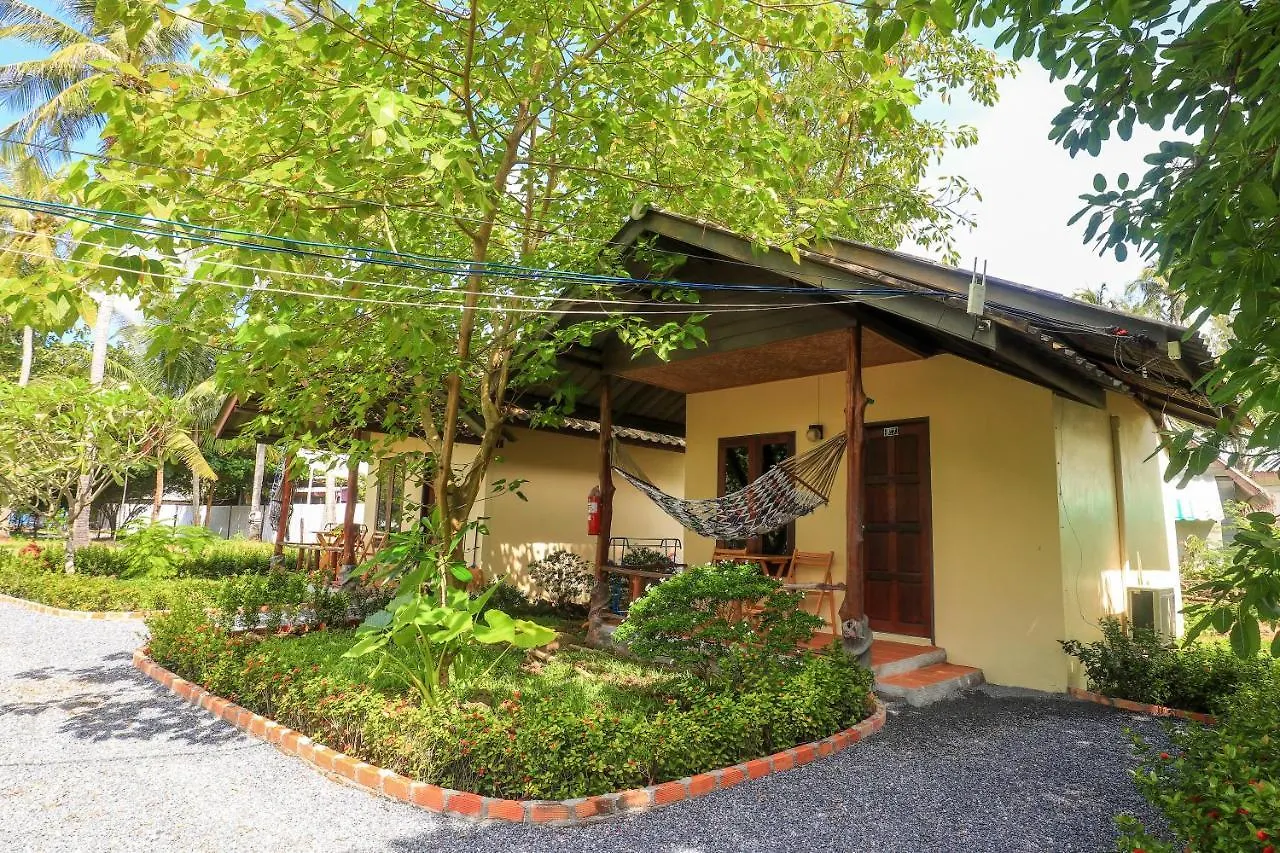 Isara Lanta Beach Resort Ко-Ланта