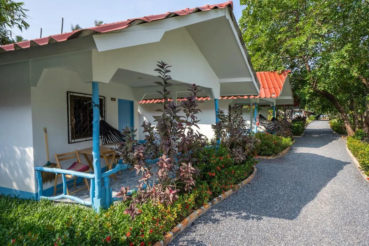 Isara Lanta Beach Resort Ко-Ланта